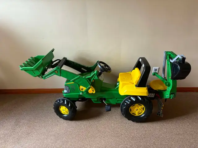John Deere Kids Pedal Tractor with Working Front Loader