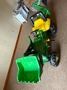 John Deere Kids Pedal Tractor with Working Front Loader - Photo 2