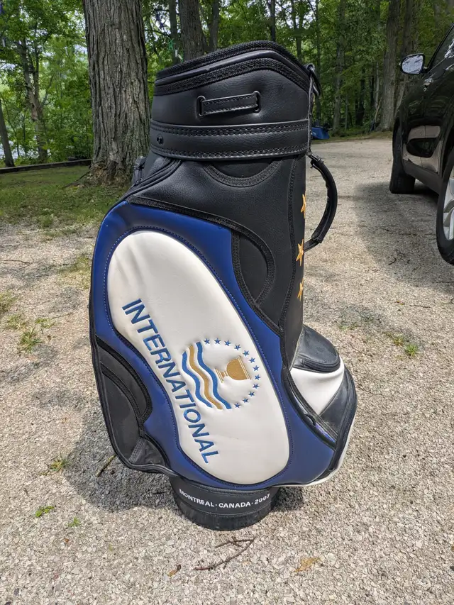Presidents Cup Golf Bag