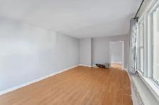 Joyful Jeanne-D'Arc-1 bed apartment for rent - Photo 3
