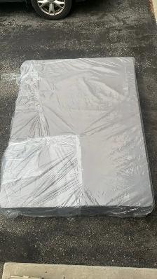 Queen size bed - Photo 4