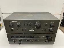 Akai AM-2200 Stereo Amplifier and AT-2200 Tuner