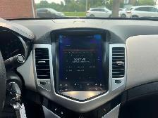 2011 Chevrolet Cruze LS  w/1SB - Photo 12