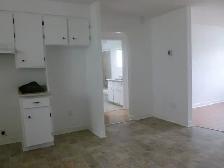 BEAU 4 1/2 au 185 ST-URBAIN (6 logis) , tranquille - Photo 3