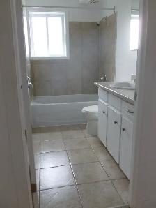 BEAU 4 1/2 au 185 ST-URBAIN (6 logis) , tranquille - Photo 5