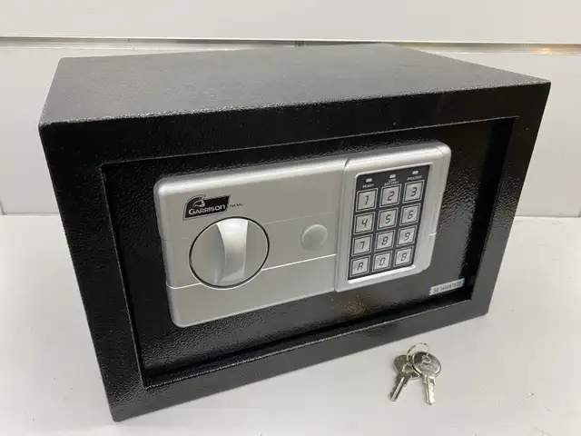 Garrison Safe 20x31x20