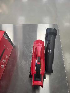 Milwaukee leaf blower - Photo 2