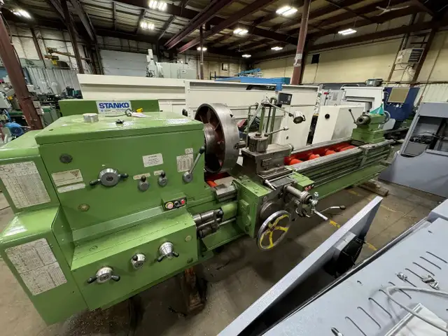 Stanko 16K40 Manual Lathe