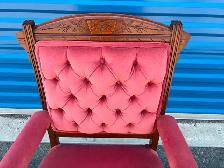 Beautiful Occasional Chair - Photo 4