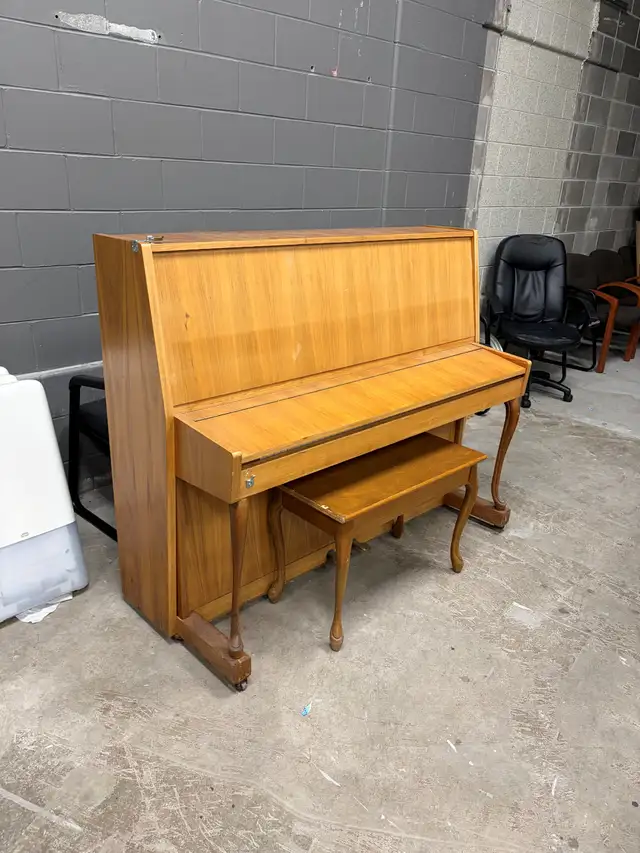 Free Piano