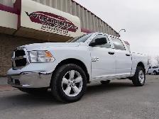 2023 Dodge Ram 1500 Crew Cab SLT 4x4 Crew Cab 5'7 Box - ONLY 46, - Photo 3