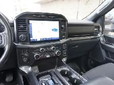 2022 Ford F-150 XLT 4WD 5.5' Box ! LOW KMS | SPORT PKG | SUNROOF - Photo 18