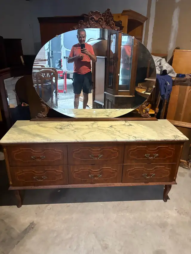Free delivery used Antique Vanity Dresser with Mirror Marble Top