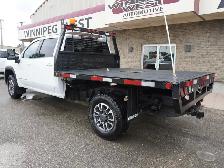 2024 GMC Sierra 3500HD 4WD Crew Cab | FLAT DECK | LOW KMS!! - Photo 11