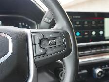 2024 GMC Sierra 3500HD 4WD Crew Cab | FLAT DECK | LOW KMS!! - Photo 19