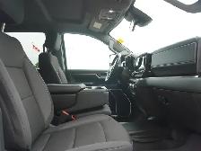 2024 GMC Sierra 3500HD 4WD Crew Cab | FLAT DECK | LOW KMS!! - Photo 33