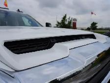 2024 GMC Sierra 3500HD 4WD Crew Cab | FLAT DECK | LOW KMS!! - Photo 42