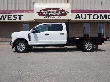 2023 Ford F-350 XLT 4WD Crew Cab 8' Box - Photo 3