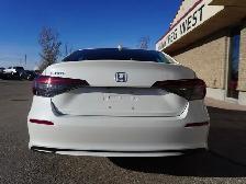 2025 Honda Civic Sedan LX CVT WITH ONLY 8,000 KMS - NEAR NEW! - Photo 8