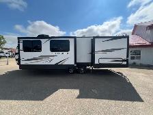 2023 Keystone Outback 271UFK, FRONT KITCHEN SPACIOUS KING BED - Photo 24