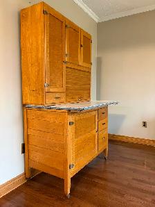 Hoosier Cabinet - Photo 2