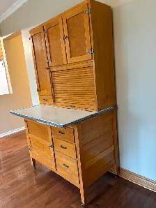Hoosier Cabinet - Photo 3