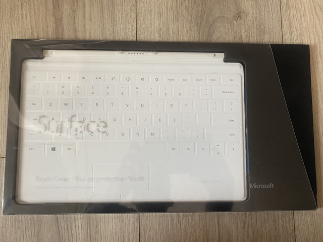 Microsoft Touch Cover For Microsoft Surface - White Model 1515