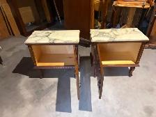 Free delivery antique pair of Vintage Marble Top Nightstands - Photo 7