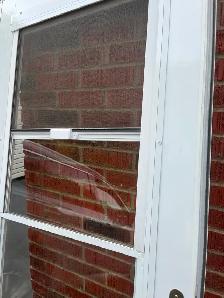 storm door - Photo 2