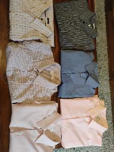 6 Dress Shirts.. 4 Calvin Klein & 2 Gap Dress Shirts