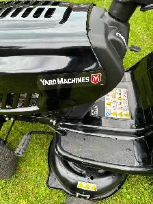 LAWN TRACTOR - Photo 5