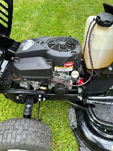 LAWN TRACTOR - Photo 7