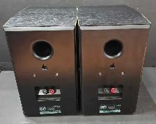 (PAIR) PSB ALHPA B1 BOOK SHELF SPEAKERS - Photo 2
