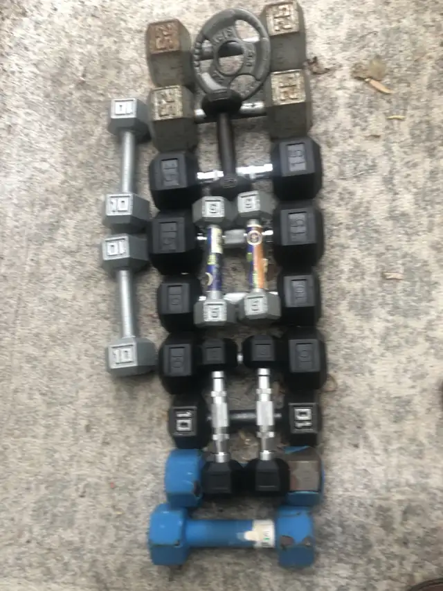 Haltère Hex Caoutchouc / Rubber Hex Dumbbell-ensemble-&gt.150$
