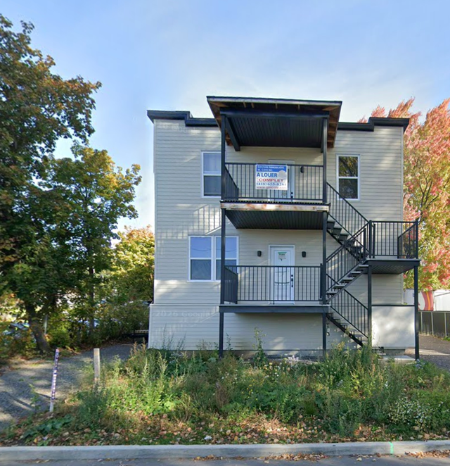 Superbe 3 1/2, Charlesbourg, Libre