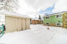 236 St Augustine Dr, St. Catharines - 3 Bedroom Main Unit - Photo 4