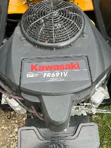 Cub Cadet RZT L Zero Turn Mower - Photo 3