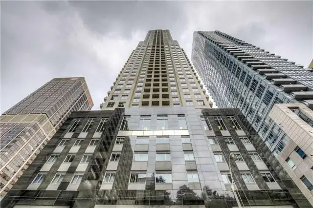 UPTOWN:  LARGE 1 BDRM   DEN CONDO FOR RENT @ YONGE & BLOOR
