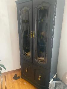 Decrative Glass Cabniet
