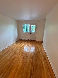 3 1/2 à louer - La Petite -Patrie- 1100$/mois- Electro inclus - Photo 7