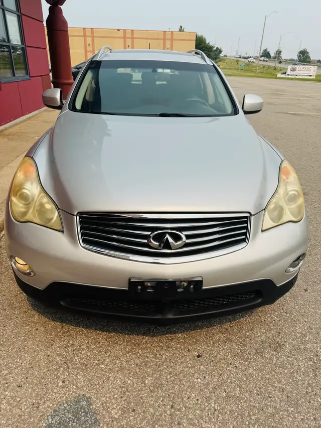 2008 Infiniti EX35 AWD Sport ( VERY LOW KM )