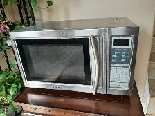 Microwaves for sale