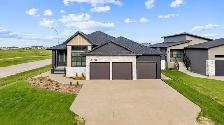 Price Improvement – Luxury Showhome in Emerald Park | $1,499,900 - Photo 17