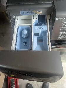 Samsung Washer, Fully Loaded on Drawer Pedestal - Photo 5