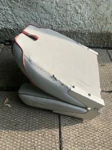 Cushioned seat - Photo 2