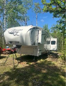 2013 Keystone Cougar XLite 29RET - Photo 2