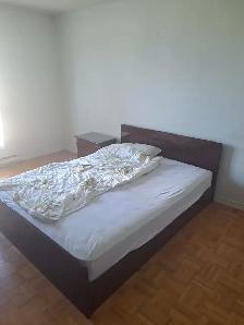 meubles usagés a vendre (cause vente de condo)