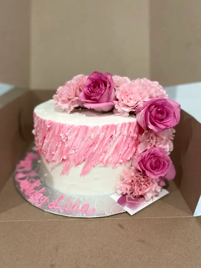 Milton Bakery Floral Cakes Custom cakee