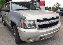 RARE 3/4ton 2500HD CHEVROLET SUBURBAN LS 4x4 and 8 passenger!!