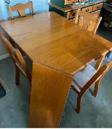 Table de cuisine en chêne